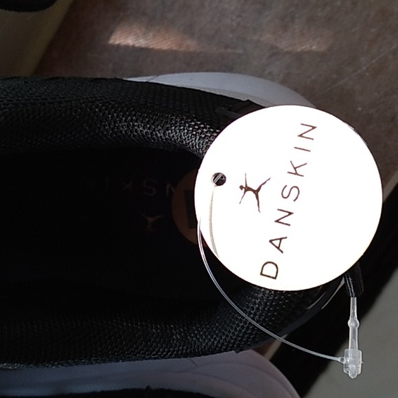 Danskin Ultra Light Cusion Comfort Sneakers 7 - Picture 6 of 16